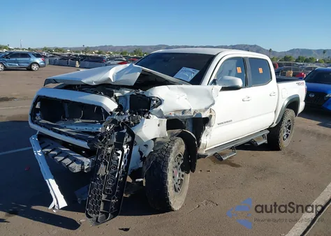 2023 Toyota Tacoma Trd Off Road z USA, uszkodzony, nr VIN 3TMCZ5AN7PM596113